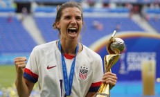 开云官网:USWNT伟大的托宾·希思宣布退休