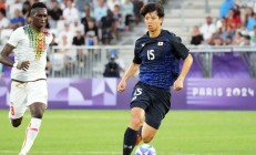 开云官网:在Kōta高井在热刺三年快速崛起的背后